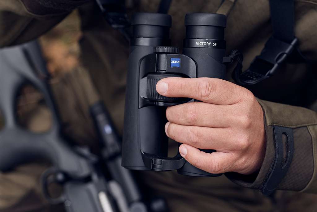 Zeiss Victory SF 8x32 Binoculars 2